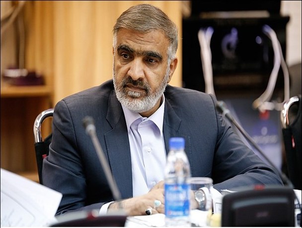 اولویت دولت تحول اقتصادی و رفع بیکاری باشد