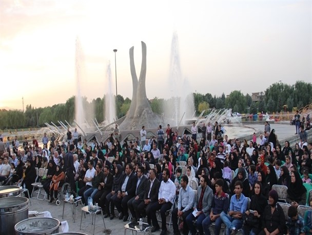 جشنواره بادرنجبوی ارومیه و داستان یک کاسه آش یک میلیون تومانی