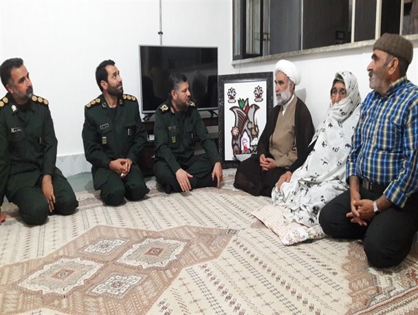 فرمانده سپاه حضرت جوادالائمه(ع) با خانواده های سرداران شهید، پارسا و برزگر دیدار کرد +تصاویر