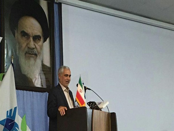 چند دستگی و سیاسی بازی در دانشگاه آزاد قابل تحمل نیست