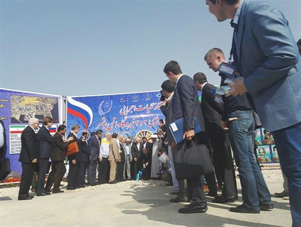 کلنگ زنی نیروگاه بوشهر، تعبیر وارونه رویا