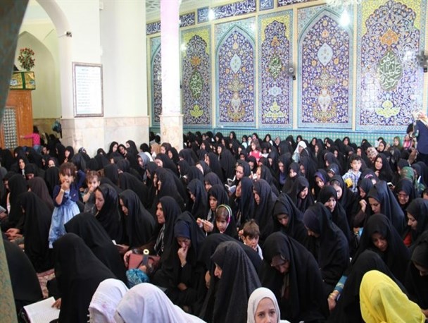 زمزمه عارفانه عرفه در سمیرم طنین انداز شد+ تصاویر