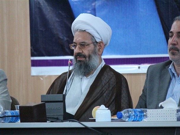مسئولین باید با روحیه جهادی برای برطرف کردن مشکلات مردم گام بردارند