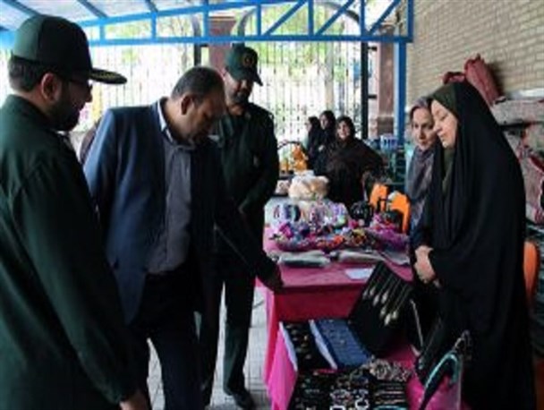 برپایی نمایشگاه اقتصاد مقاومتی در کرمان