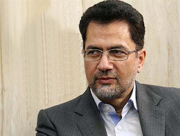 حساب سپرده ای ارزی و تشکیل بازار ارز دو راهکار عملیاتی برای جذب ارزهای خانگی است