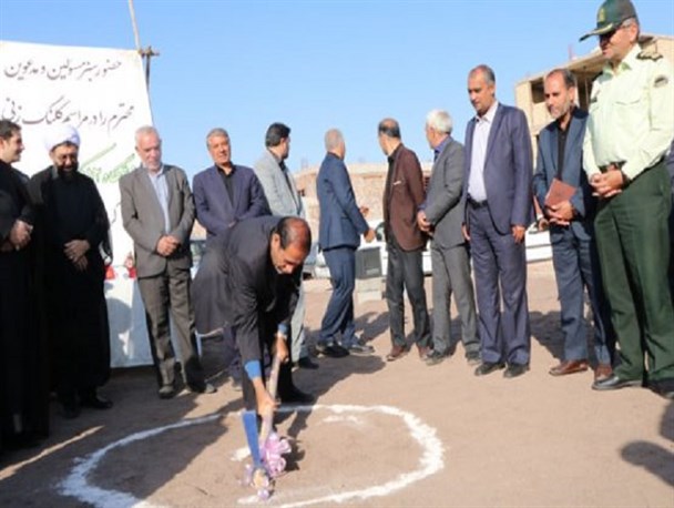 کلنگ‌زنی آموزشگاه ۱۲ کلاسه در رفسنجان