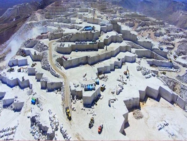 ۶۰ درصد سنگ "تراورتن" ایران در محلات تولید می‌شود
