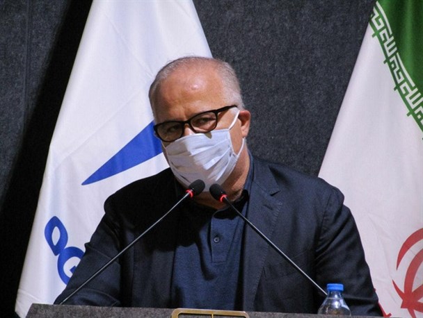 چرخ تولید در زنجیر "خودتحریمی"/ عقاب افشان تنها صادرکننده خودرو مسافربری در ایران