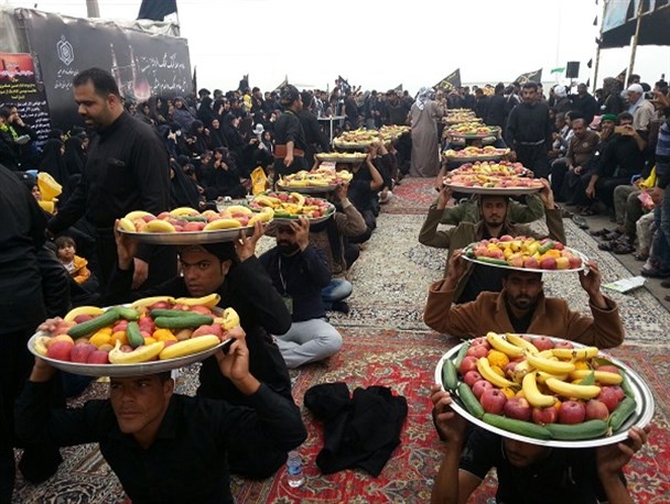 طبق اخلاص مردم عراق برای میهمانان اباعبدالله الحسین(ع)