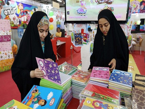 برگزاری نمایشگاه عرضه مستقیم کالای پاییزه در یزد