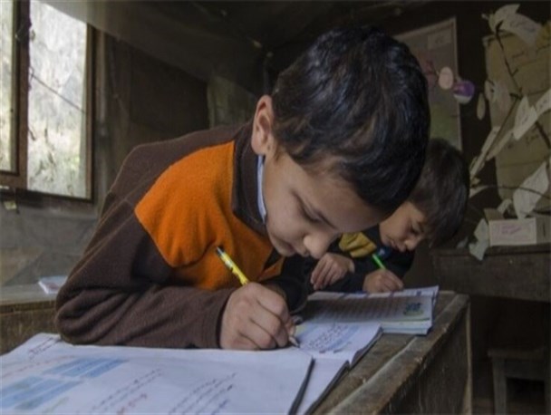 ۴۰ دانش‌آموز بی‌بضاعت یزدی به تحصیل برگشتند/ راه‌اندازی ۳۰ مرکز نیکوکاری در مدارس استان یزد