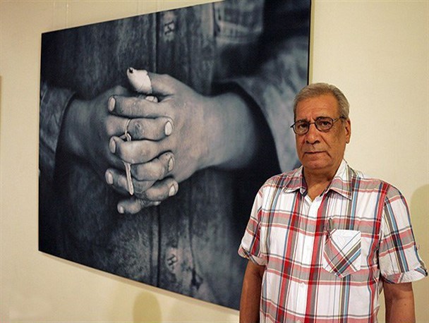 هدیه احمدی‌نژاد را پذیرفتم ولی به نیازمندان دادم