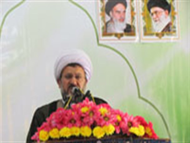 دشمنان کینه توز جهانی جرات چپ نگاه کردن را ندارند