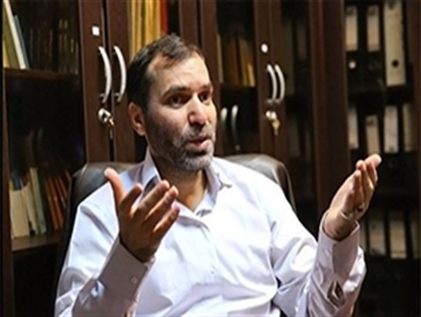 به دنبال جنجال آفرینی نیستم/به دلیل یک انتقاد فرهنگی 5 روز به زندان رفتم/هیچ کس به خاطر "یخچال "به جبهه نرفت