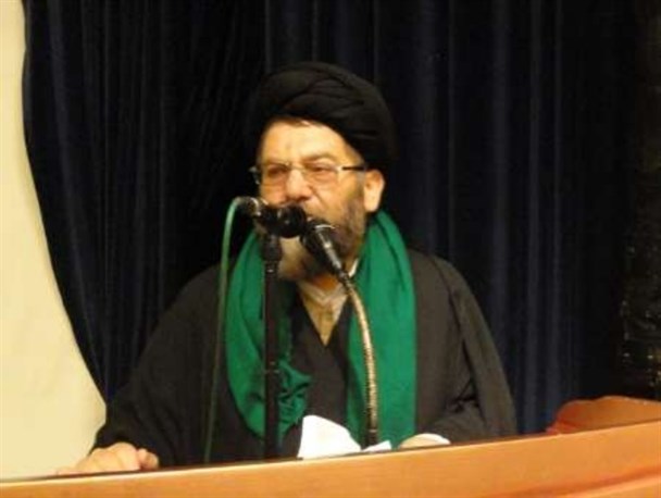 در انتخاب اشعار مداحی سالار شهیدان دقت شود