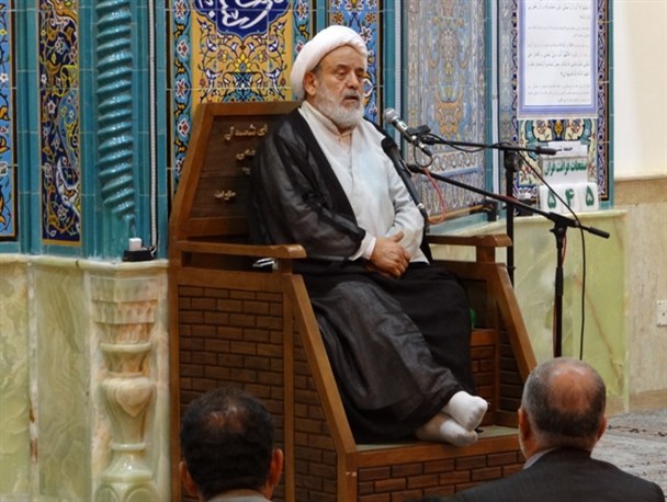 مراسم با کاروان حسینی با سخنرانی حاج شیخ حسین انصاریان برگزار گردید