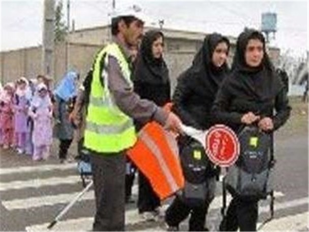 طرح ایمن سازی مدارس حاشیه راهها در مدارس شهرستان فومن اجرا می‌گردد