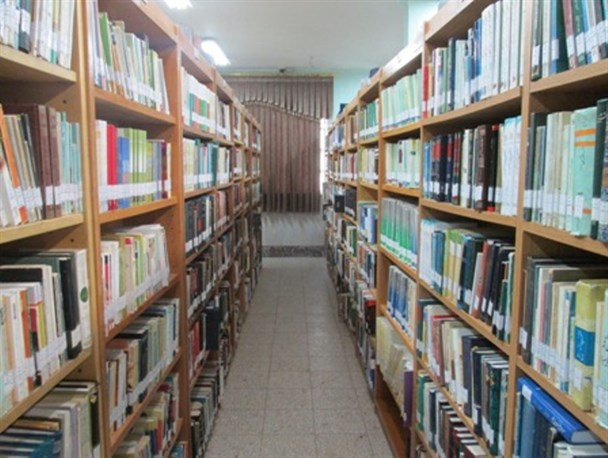 آشتیان؛ رتبه اول کتابخوانی در استان مرکزی