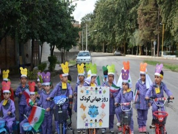 برگزاری جشن های روز جهانی کودک در آزادشهر + تصاویر