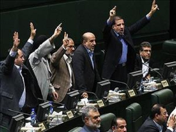 هماهنگی آقایان لاریجانی، شمخانی و حجازی را می توان لحاظ نظر رهبری نامید؟