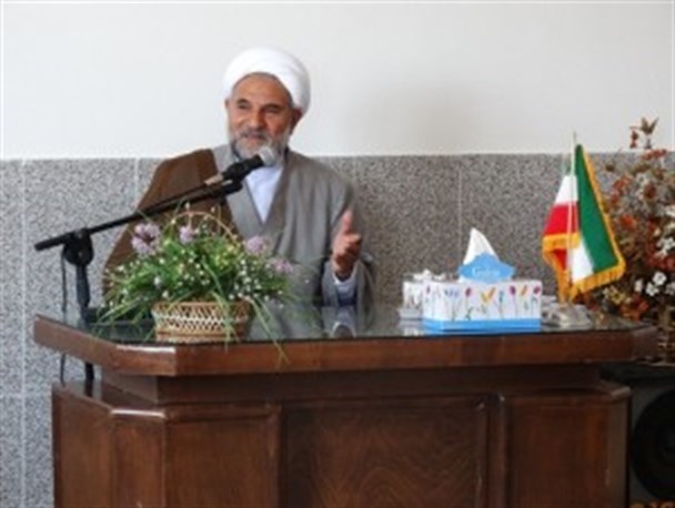 تغییر نگرش جامعه اسلامی در حادثه کربلا مشهود است/بهره گیری از منابر محرم در جهت تبیین اهداف دشمن در کشور