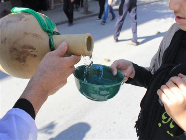 از سقایی تا سلام دختر سه ساله به دسته های سینه زنی