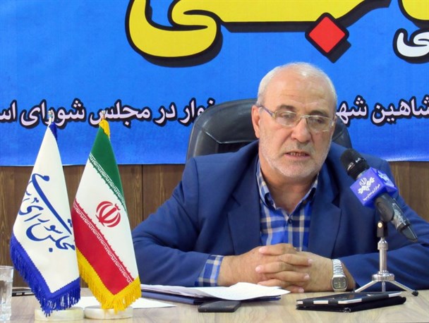 خلف وعده شرکت توتال در اجرای قرارداد نفتی خود در ایران/ تشییع باشکوه شهید حججی نشان دهنده محبوبیت سپاه در میان مردم است