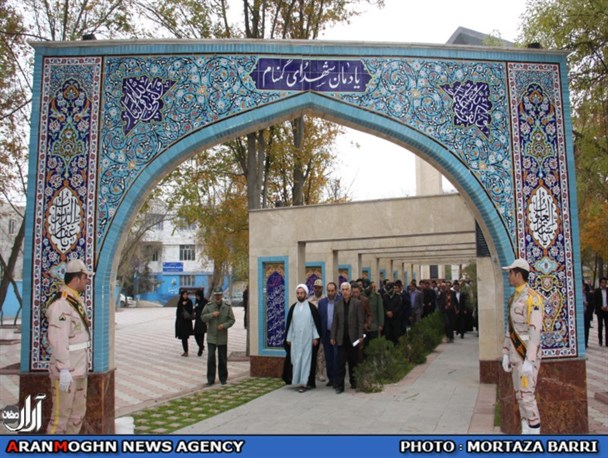 غبارروبی مزار شهدای گمنام پارس آباد با حضور نائب رئیس انجمن ژئوپلتیک ایران+عکس