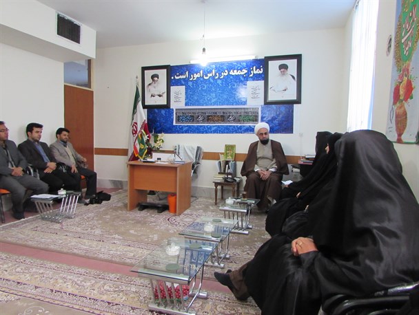 جای خالی آموزش شیوه های مطالعه مفید در کتابخانه ها