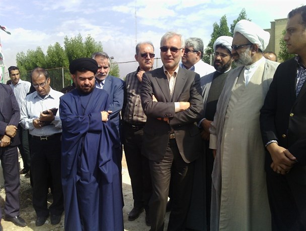 بازدید قائم مقام وزیر بهداشت از مراحل ساخت کلینیک تخصصی خورموج
