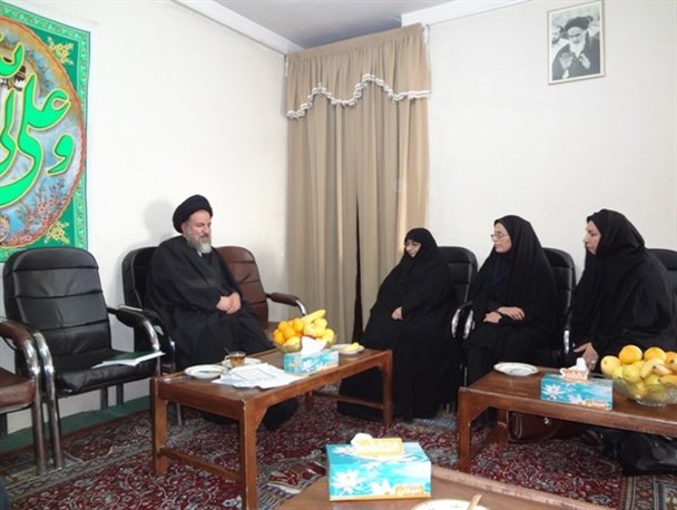 حاشیه های جالب دیدار اشرف بروجردی با آیت الله ملک حسینی+تصاویر