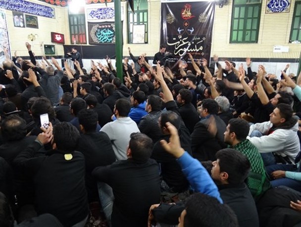همایش "منشور عزت در کاخ ذلت" در شهرستان زرندیه بر گزار شد