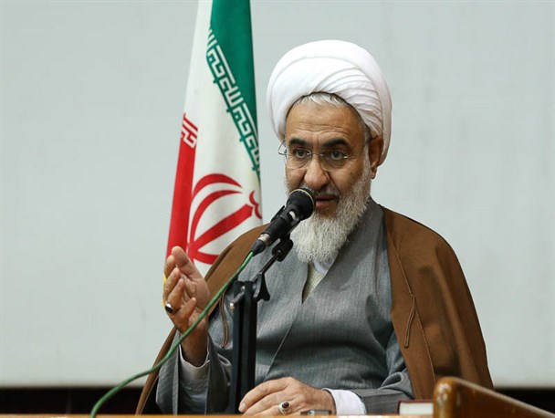 سفر روحانی به قزوین جنبه تبلیغاتی داشت/ وضعیت بیکاری بحرانی است