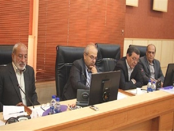 تعداد دانش آموزان استان اصفهان سه درصد بیشتر از میانگین کشور/ بخش خصوصی به آموزش و پرورش کمک کند