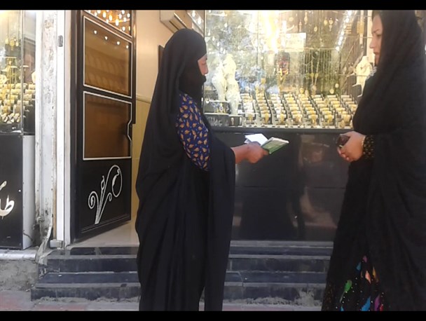 جولان متکدیان در خیابان های شهر یاسوج+ تصاویر