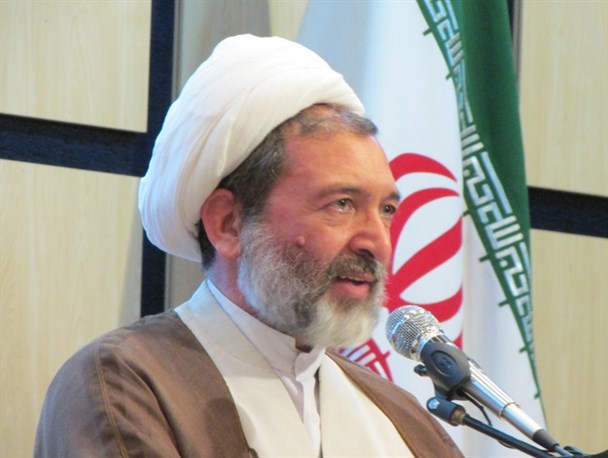 قرآن تنها نسخه شفاء بخش روی زمین / کتب درسی حوزه های علمیه نیاز به تحول دارد