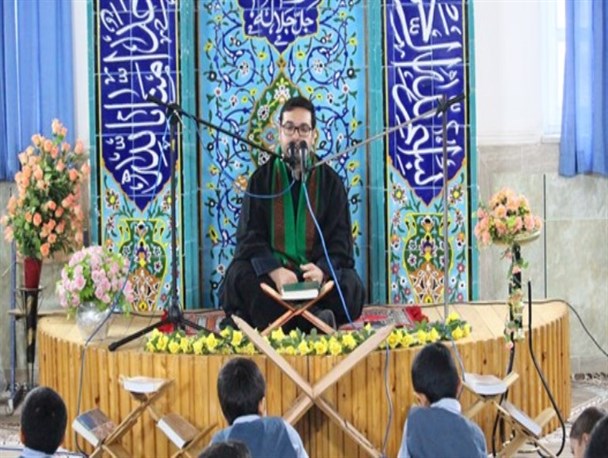 مراسم محفل انس با قرآن در سیمرغ برگزار شد