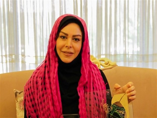 وقتی هنرمند از یک جناح حمایت می کند نباید پا روی قوانین بگذارد/ اگر مسئول بودم کاری می کردم در تاریخ نامم به خوبی آورده شود