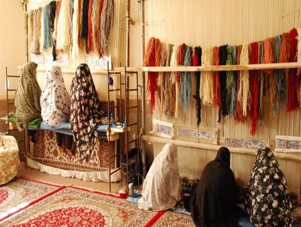 تمدید ثبت نام متقاضیان فاقد بیمه قالیبافی در سنقروکلیایی تا ۲۴ آبانماه سالجاری