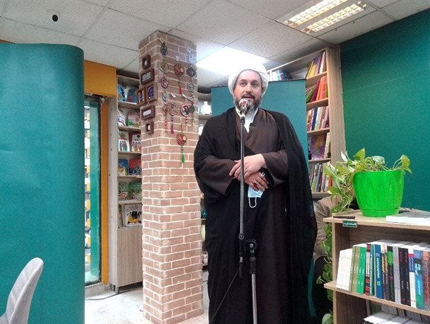 شهر کرج باید با کتاب و کتابخوانی و نیازهای فرهنگی بیشتر مأنوس شود/ هر خواندنی به واقع با صراط مستقیم همراه نیست