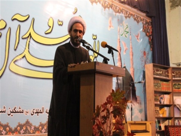 سران سه قوه در انجام وظایف خود کوتاهی کرده اند