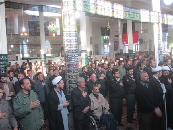 برگزاری مراسم ختم برادر آیت الله محمدی وپدر 3شهید در مسجد جامع فامنین برگزار شد