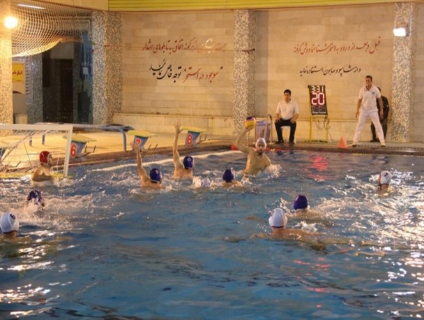 تیم واترپلوی نفت و گاز گچساران حریف تهرانی خود را شکست داد