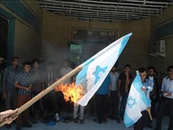 دوستی با دشمنان قسم خورده، جز دهن کجی به مسلمانان نیست/ این سفر یک ذلت و ننگ بزرگ برای حاکمیت باکو است
