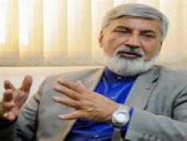 منتصب کردن برجام به رهبری یک فرافکنی در جهت انحراف افکار عمومی است