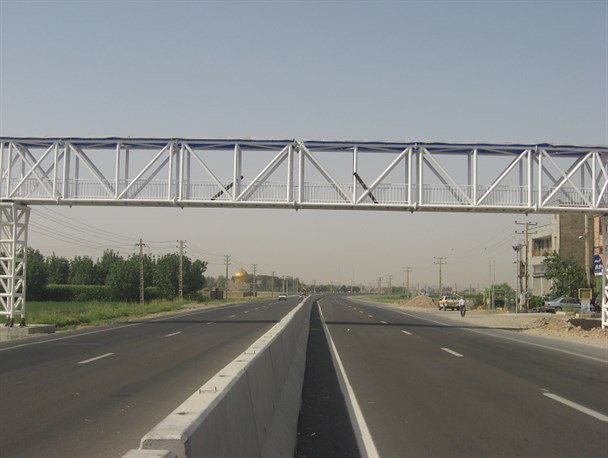 مصوبه احداث پل عابر پیاده برای ساکنین شهرک ولیعصر(عج) همچنان خاک می خورد