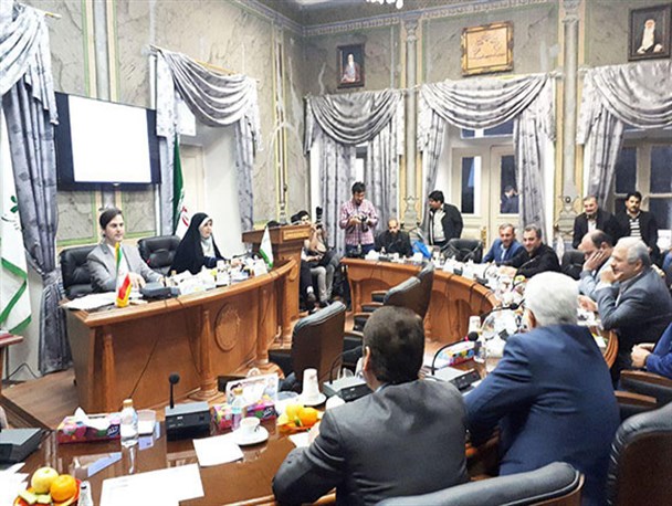 شهردار انتصابات مدیریتی را بدون در نظر گرفتن سلایق سیاسی انجام دهد