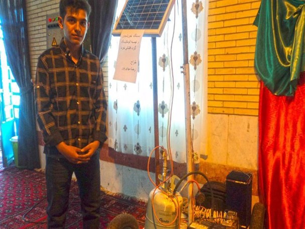 دانش آموز رابری به عنوان دانش آموز پژوهشگر برتر کشور معرفی شد