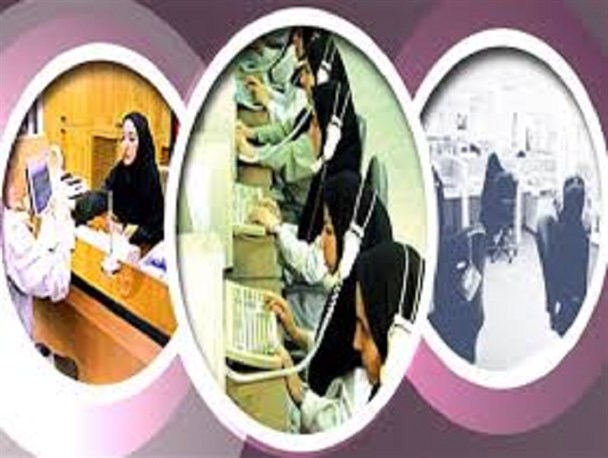 حذف نقش مادری با دستانی که نان آور شده اند