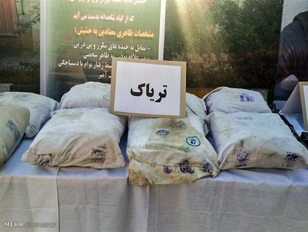 کشف 77 کیلوگرم تریاک از دو خودرو در مشهد